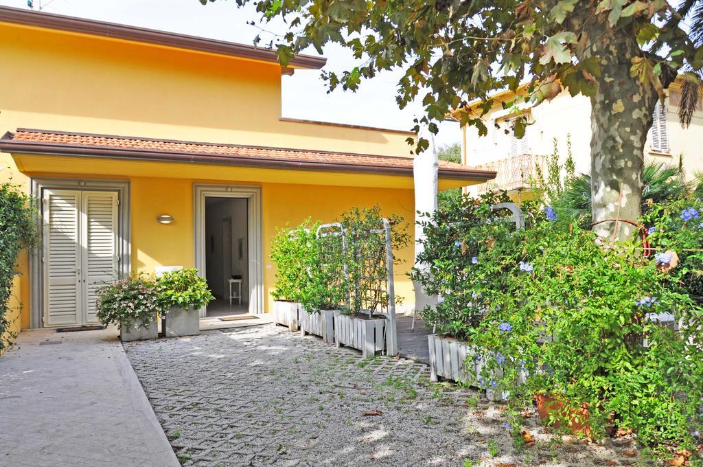 Holiday Apartments Fiumetto Marina di Pietrasanta Exterior foto